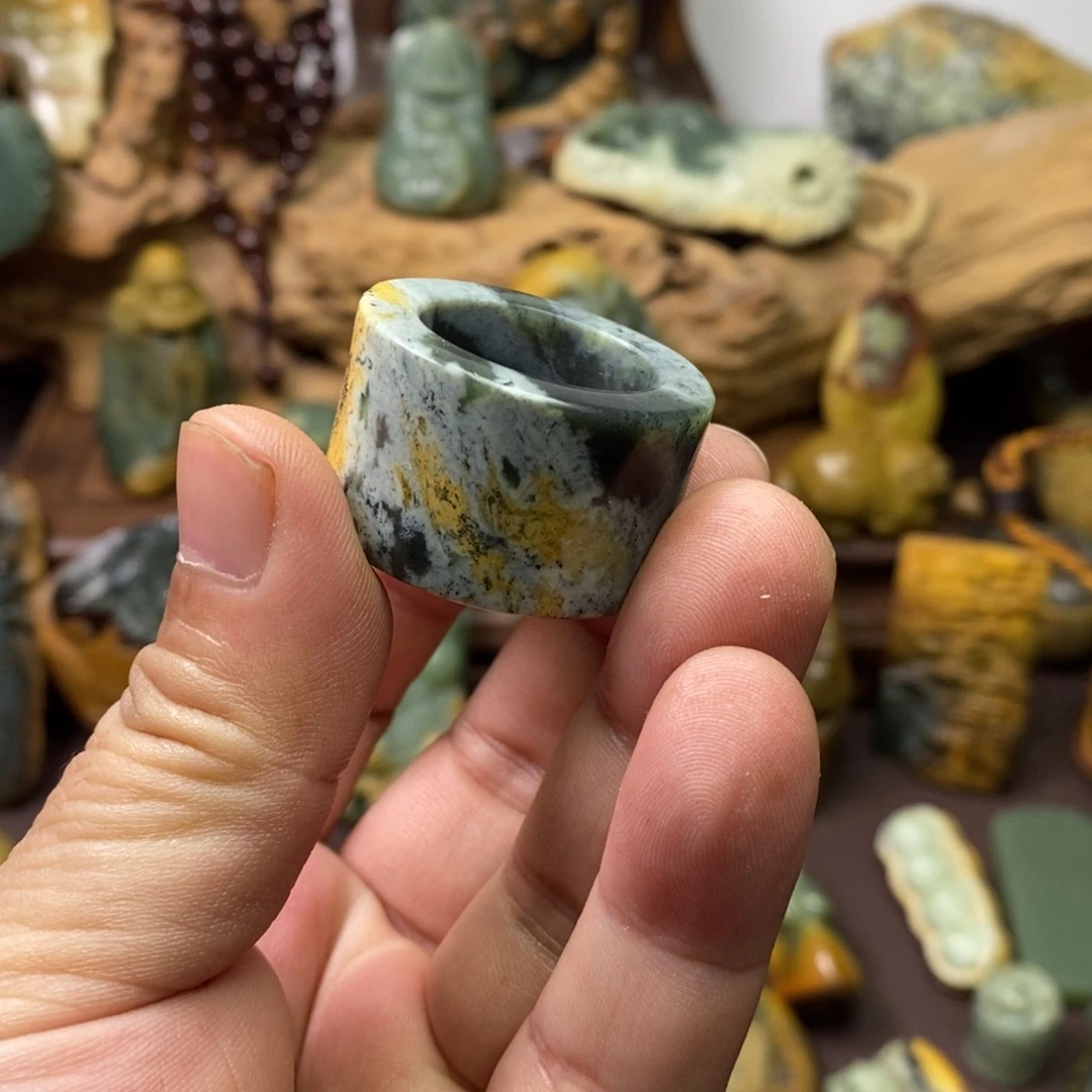 岫岩河磨玉（透闪石质玉）未镶嵌手链