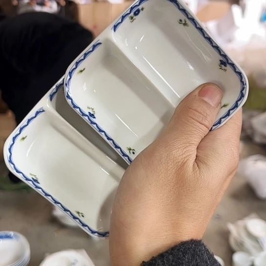 盘碟两个陶瓷陶瓷陶瓷