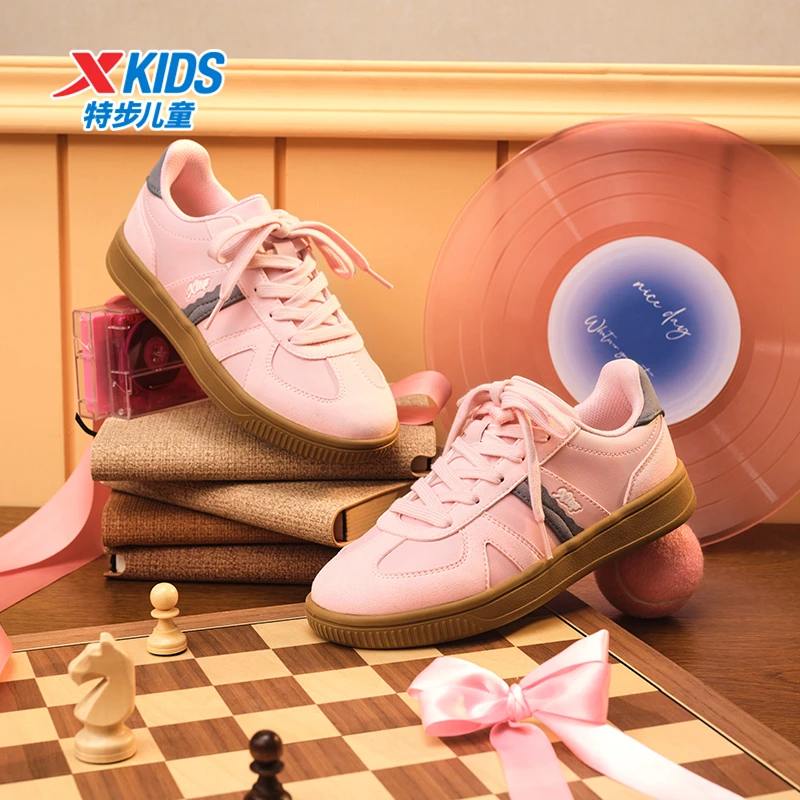 特步儿童冬季新款德训鞋女款户外时尚百搭休闲亲子鞋675314319202