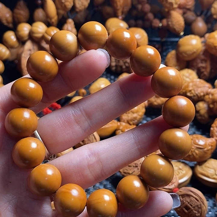 吊坠橄榄核1.4左右正圆光珠