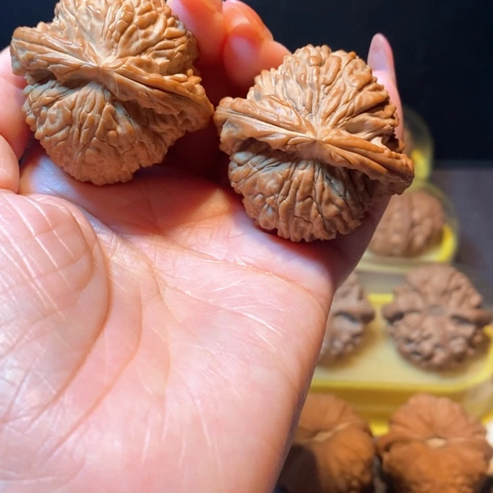 雷***神吊坠文玩核桃闷白42