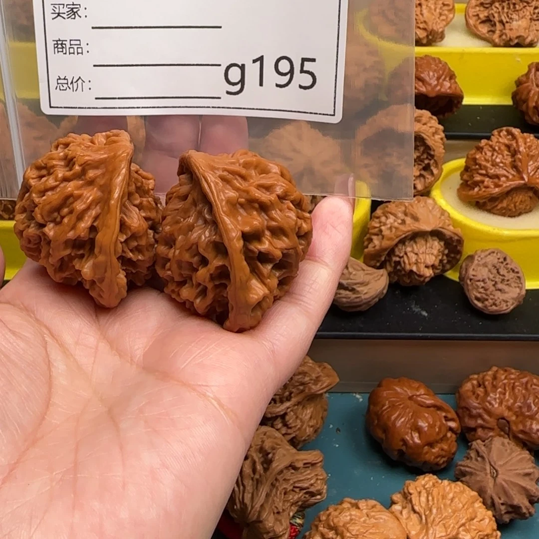把件桃核蛇王的故事
