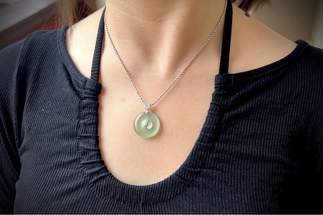 天然缅甸翡翠 A 货甜绿晴绿平安扣21.2-5.3