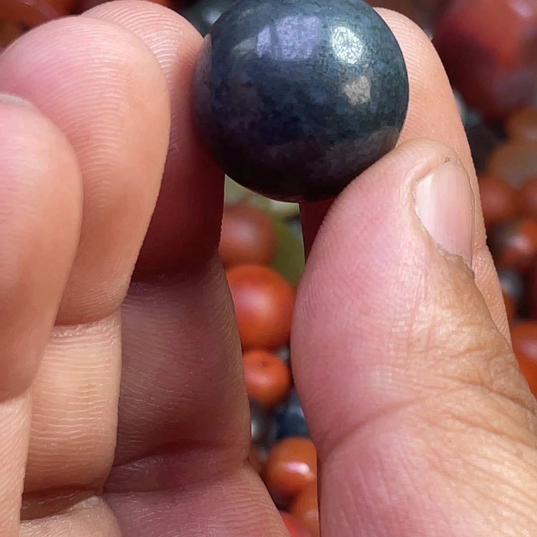 小***军南红玛瑙未镶嵌珠子