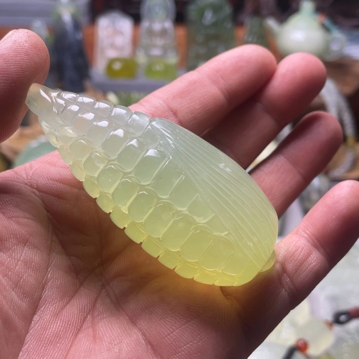 蛇纹石玉手把件未镶嵌小*?