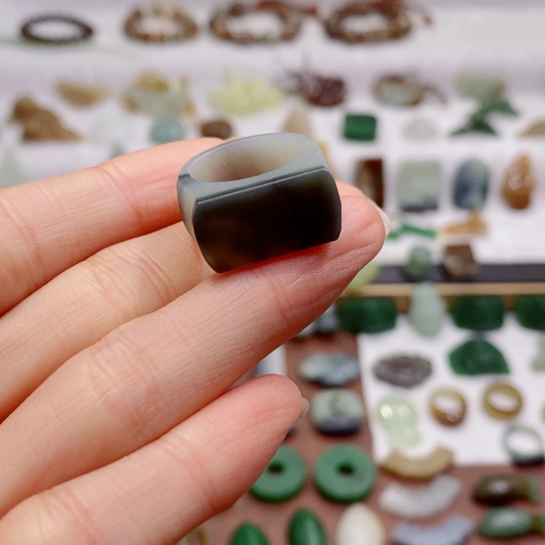 和田玉未镶嵌颈饰直径17.3