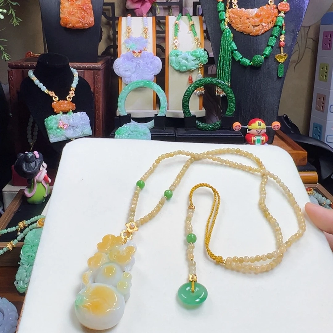 翡翠未镶嵌毛衣链葫芦