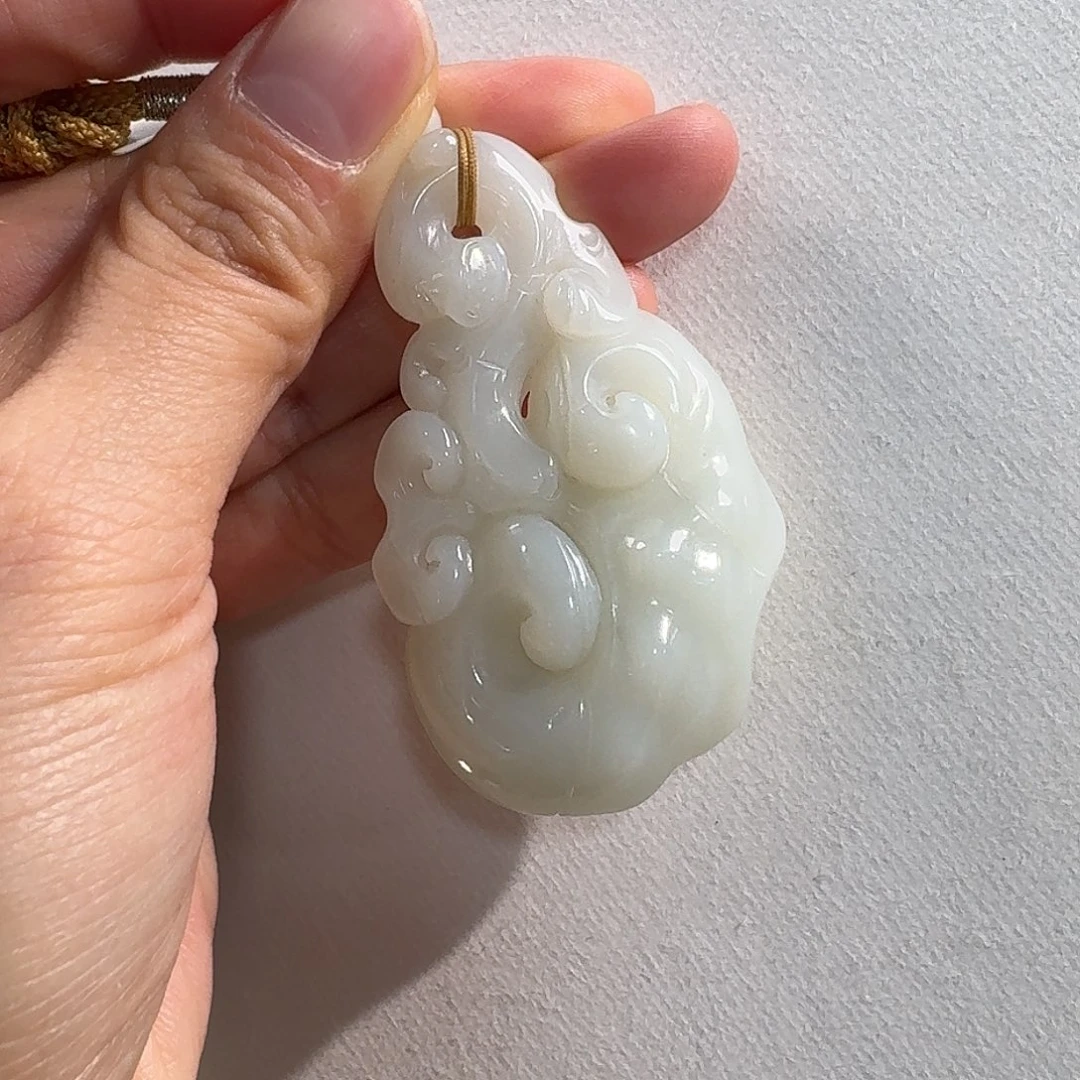 和田玉未镶嵌颈饰米达