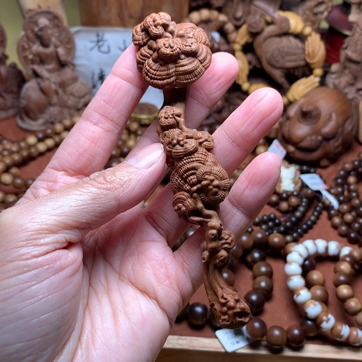 檀香木把件老山檀如意奶香