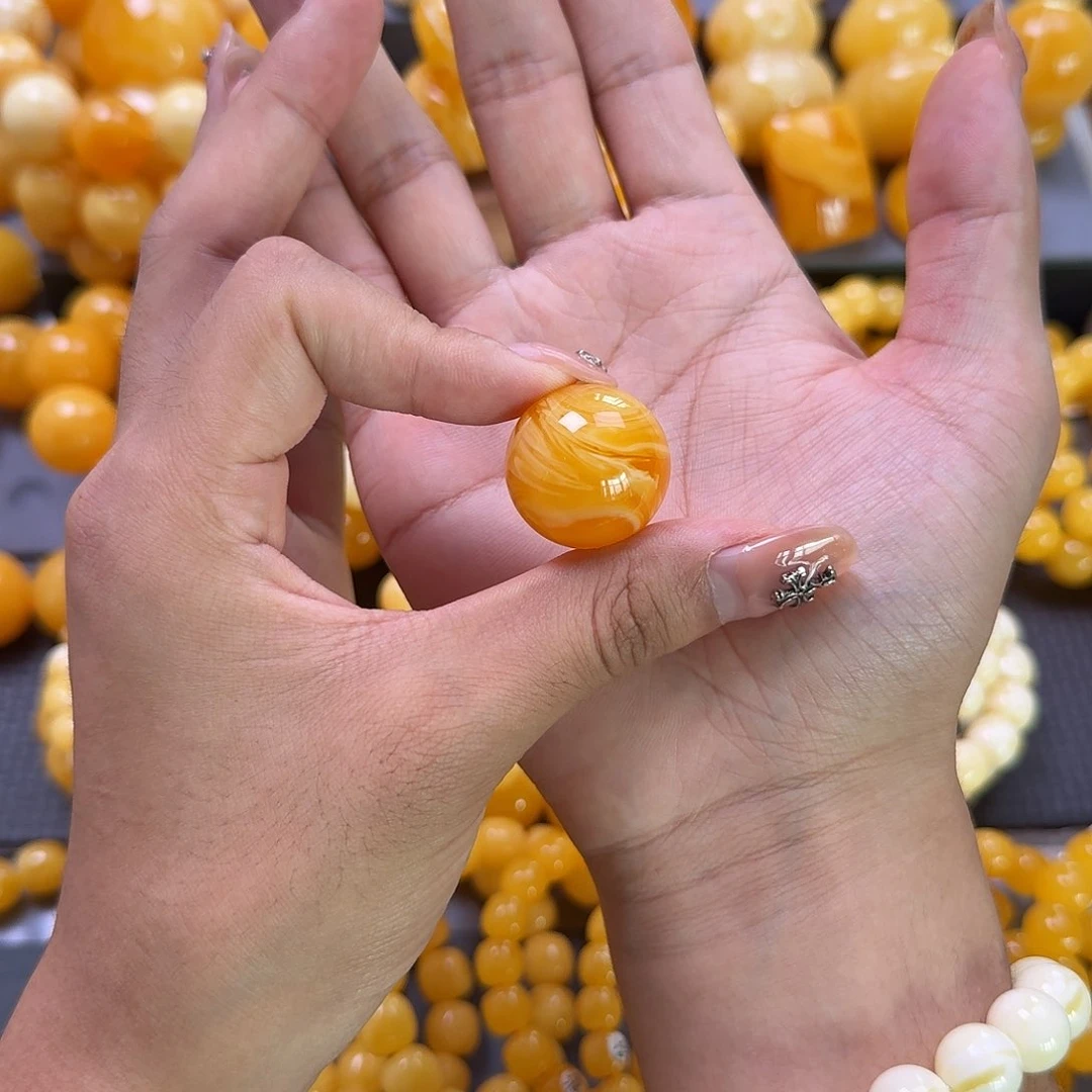 未镶嵌蜜蜡珠宝奇石