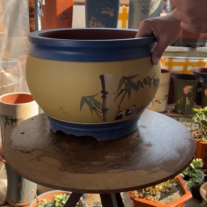 宜兴紫砂黄蓝熊猫鱼缸大