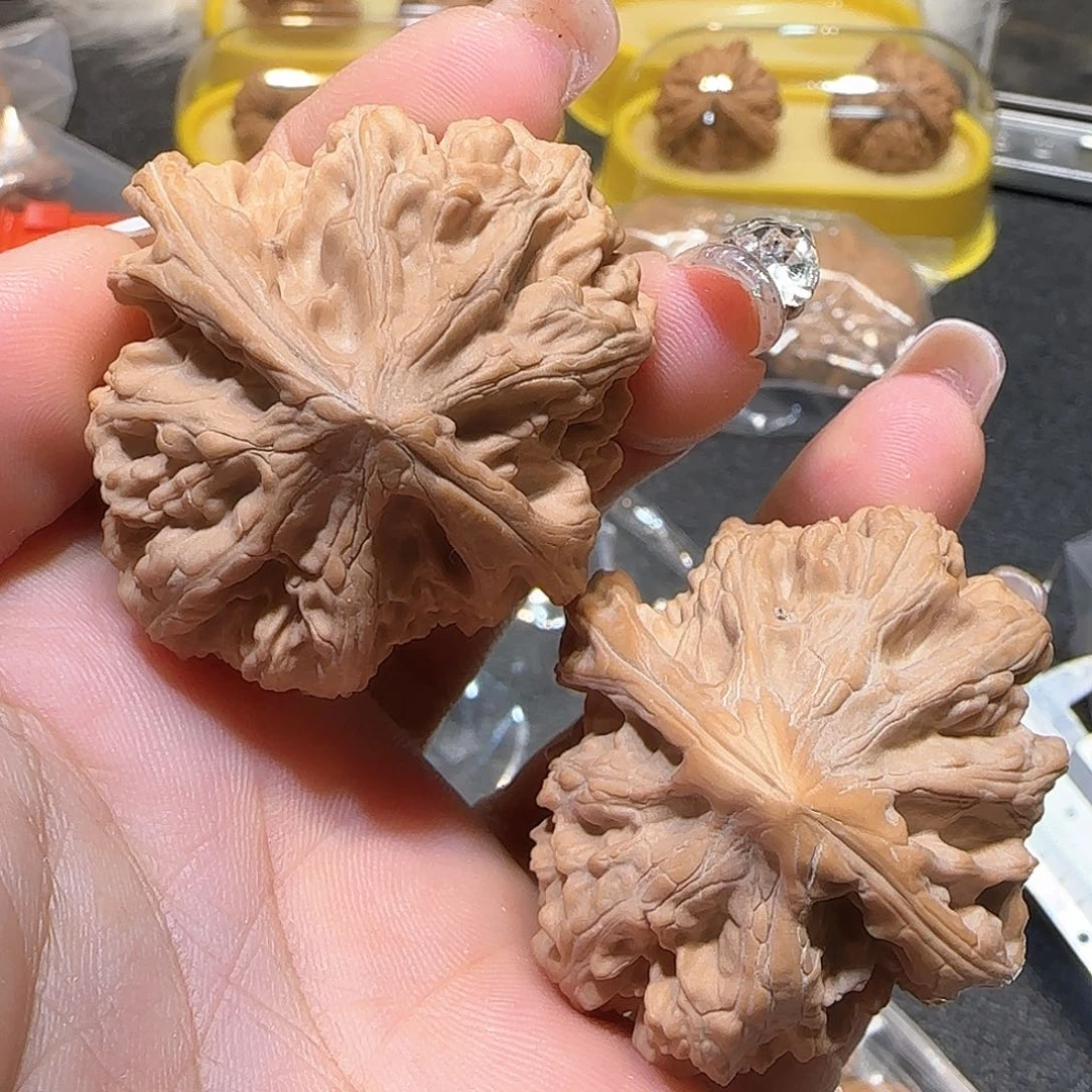 文玩核桃吊坠43三洋谷