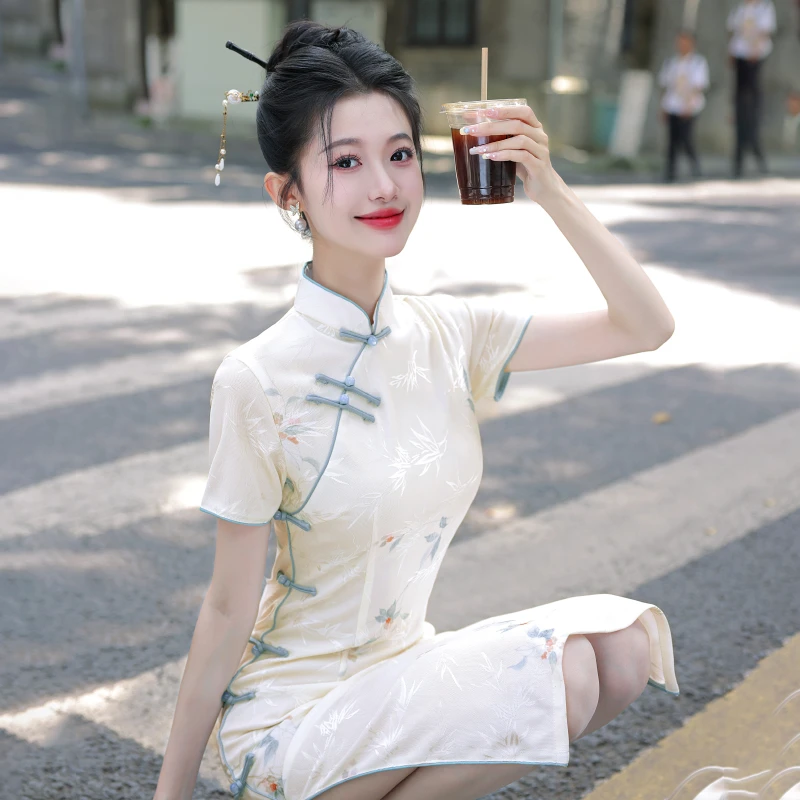 旗袍2025新款夏季改良年轻款少女白色新中式小个子中长款