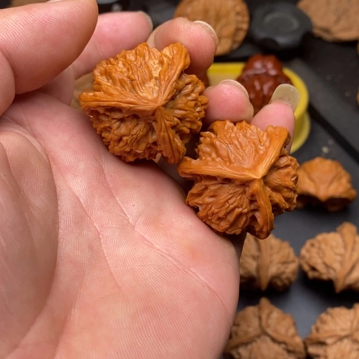 美****桃核把件比翼双飞1234