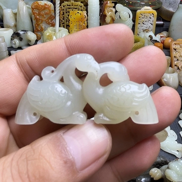 颈饰未镶嵌和田玉