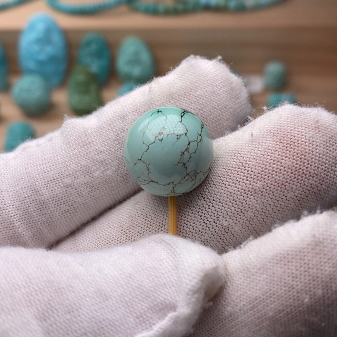 绿松石未镶嵌挂件