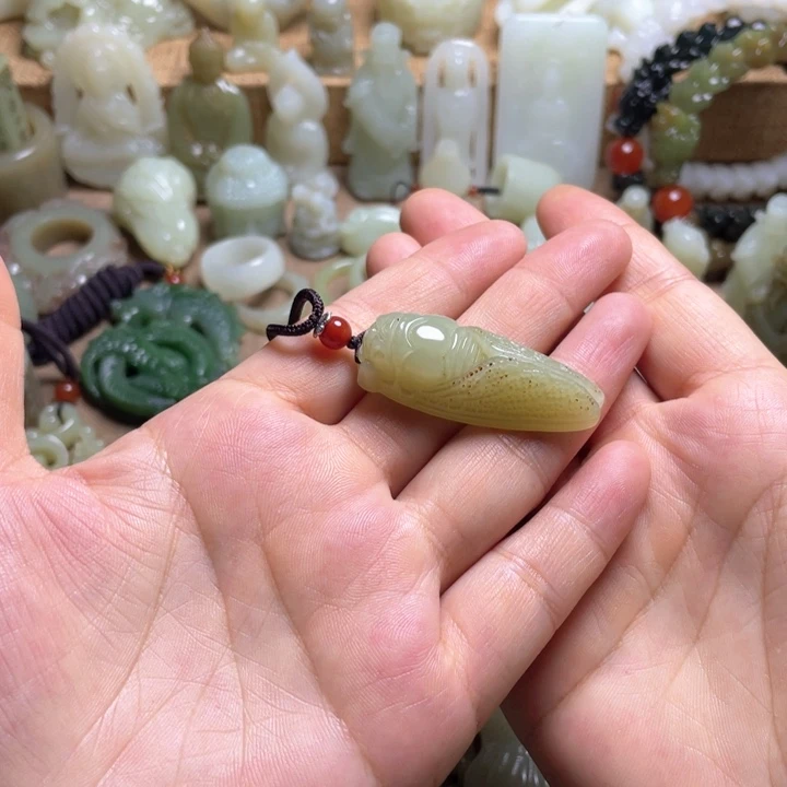 和田玉未镶嵌颈饰詹***李