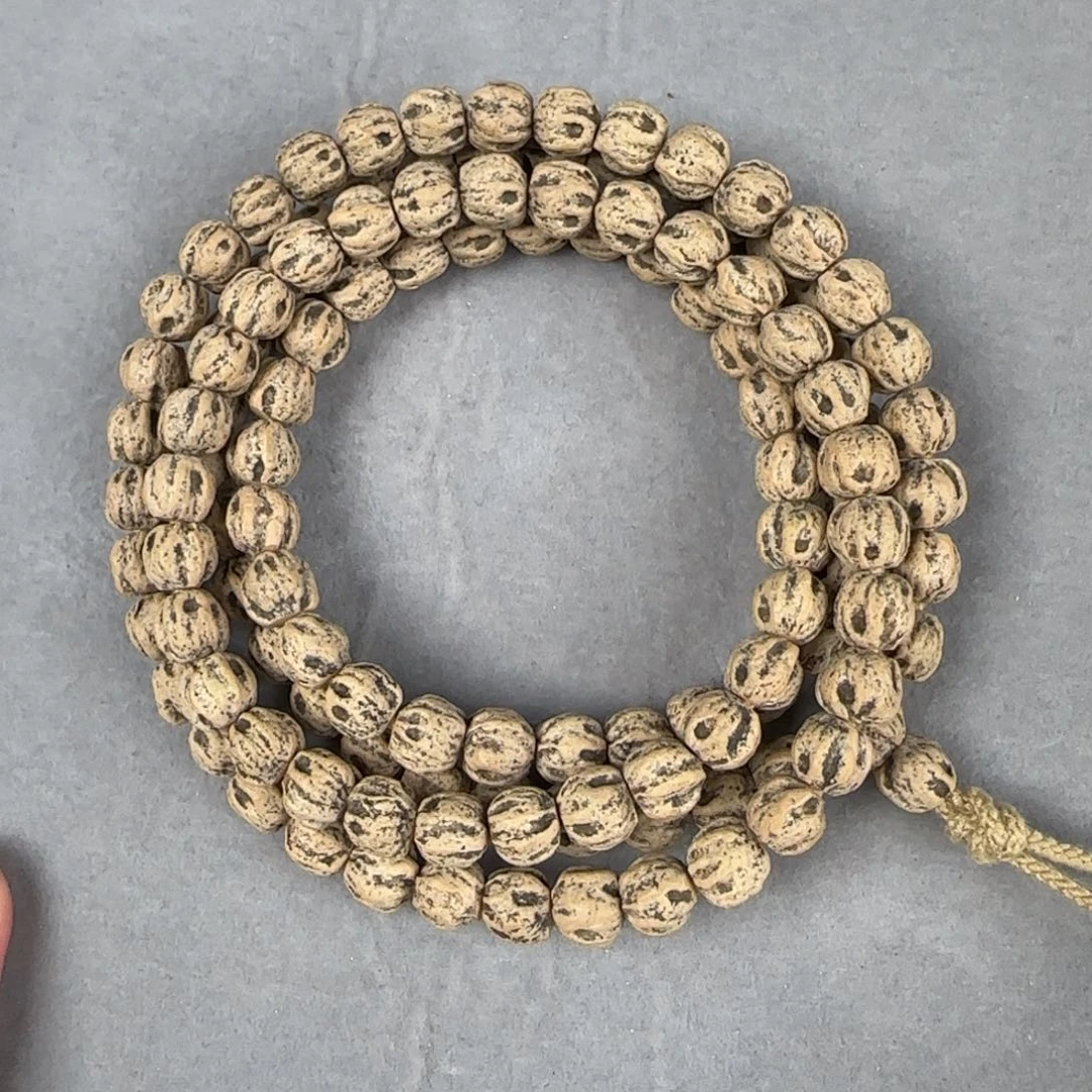 柏香籽/百香籽吊坠悠*