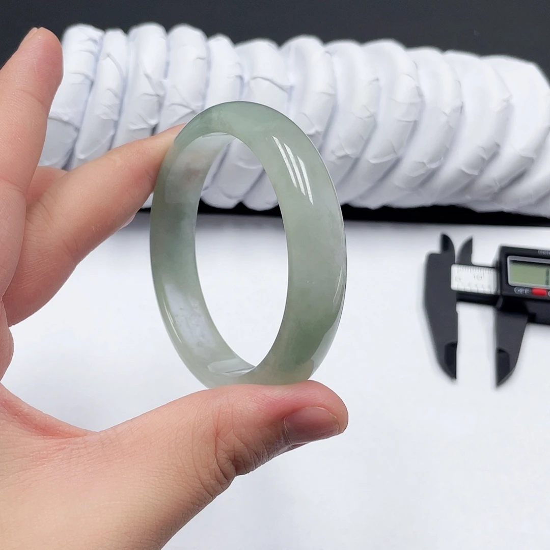 翡翠未镶嵌手镯38