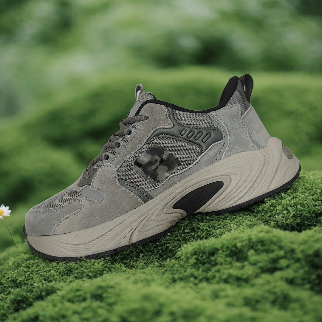 BdL7721男士真皮休闲鞋，按运动鞋尺码购买。