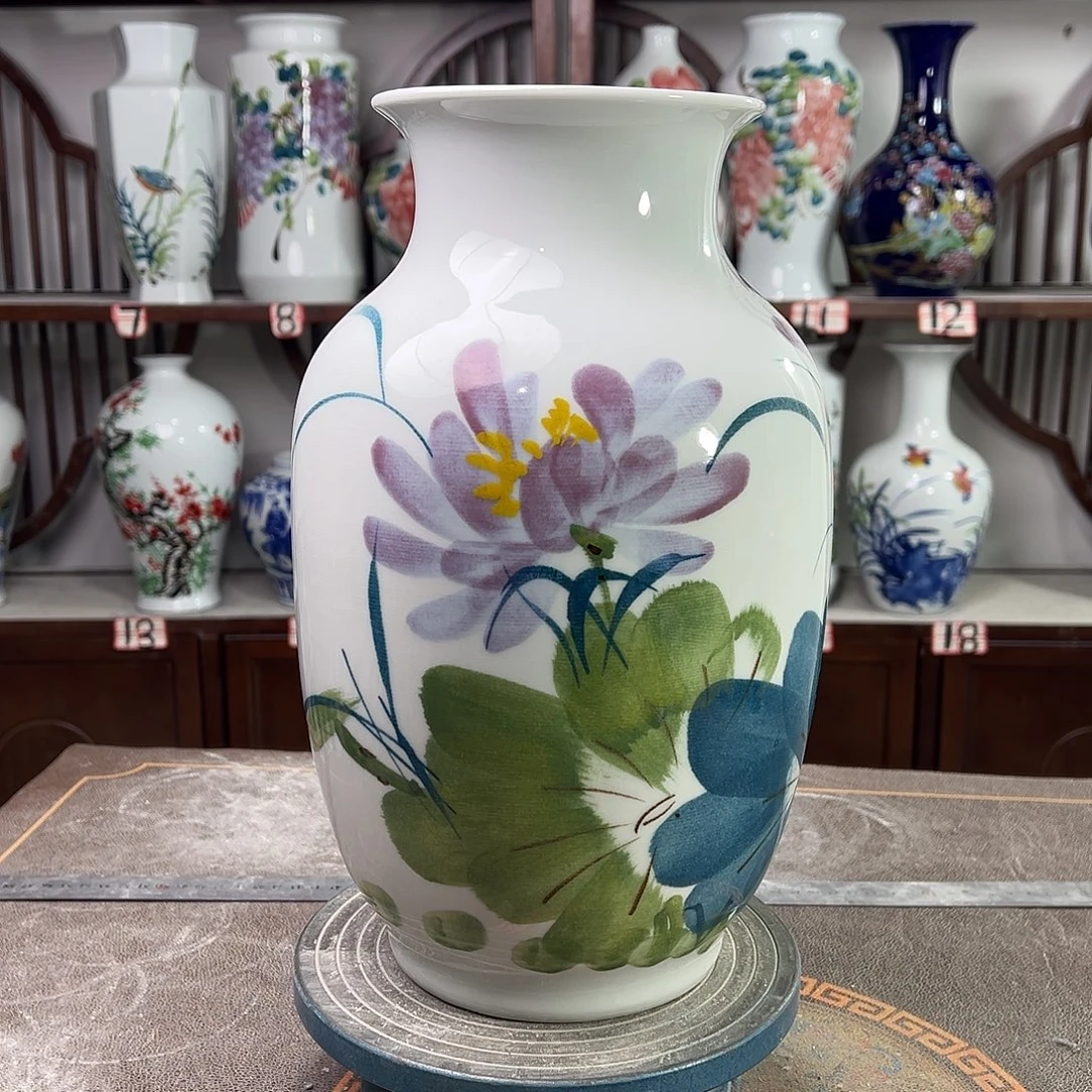 陶摆件景德镇陶瓷大冬紫荷