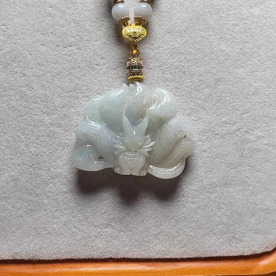 吊坠(赠链)未镶嵌翡翠