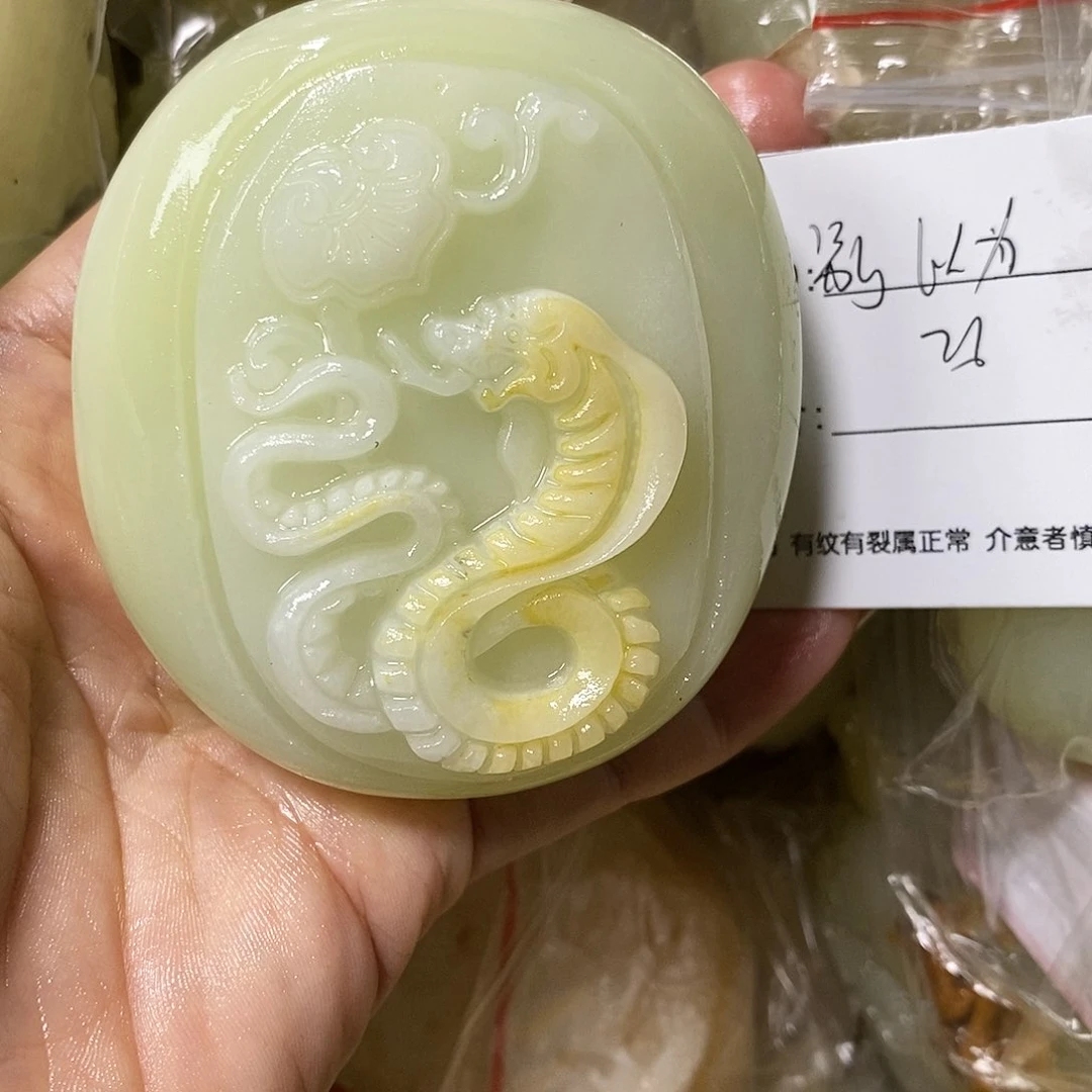 石材别*为古青石手把件
