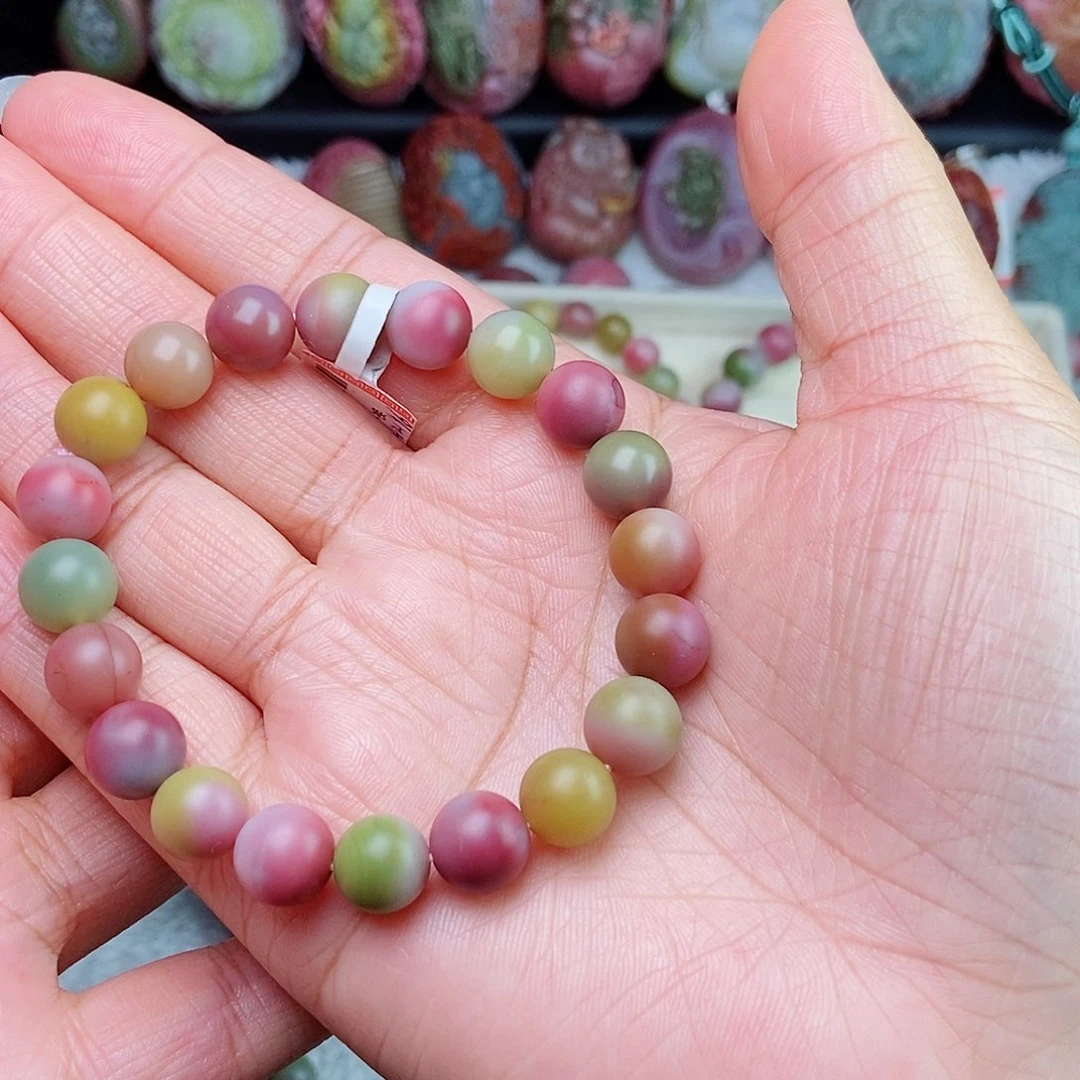 未镶嵌石英质玉（盐源）珠宝半成品