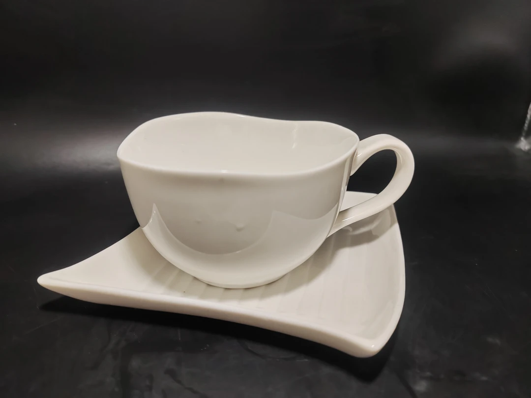 白瓷咖啡杯茶杯瓷杯精致01/95底部有款纯白陶瓷手工简约