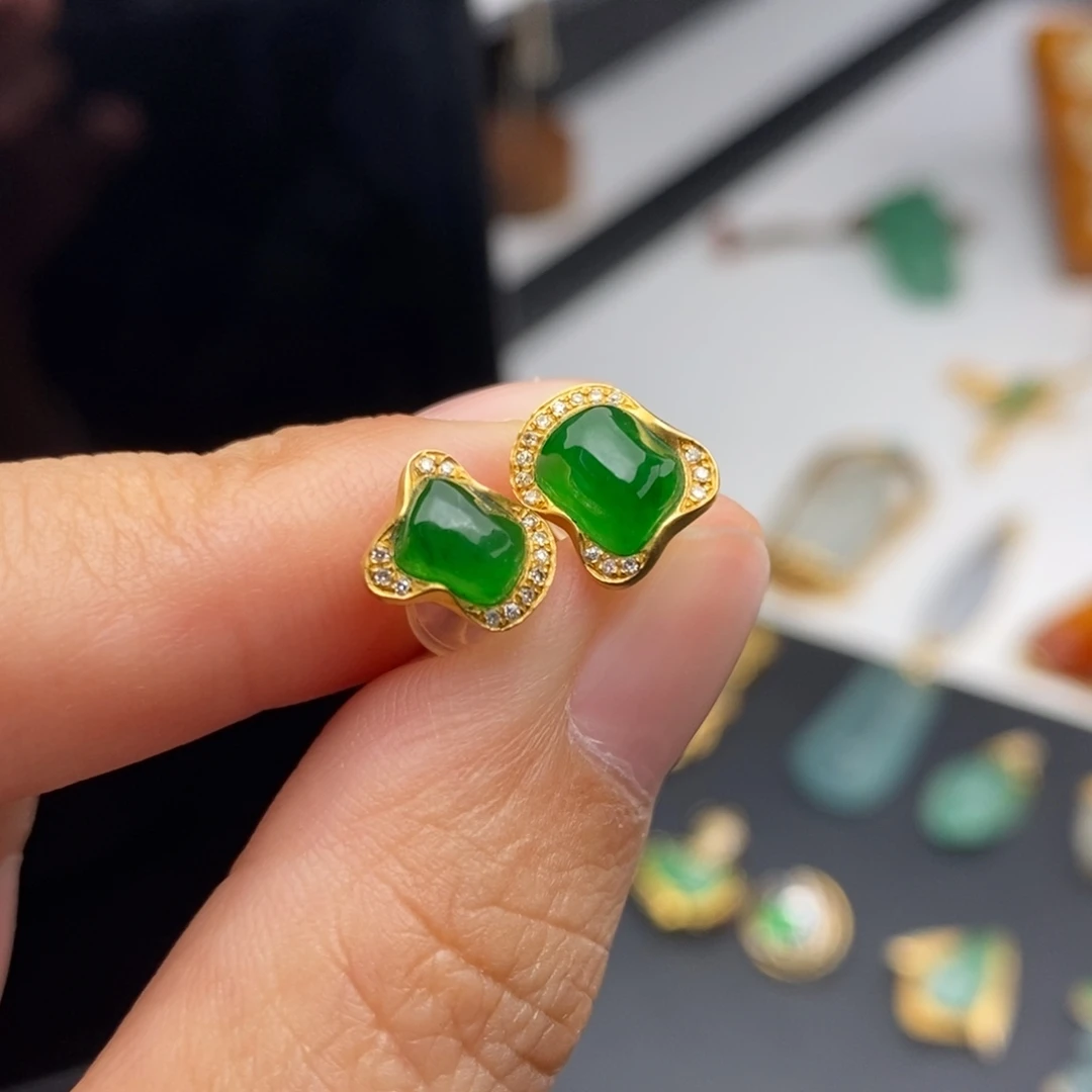 翡翠18K金镶嵌颈饰  耳钉