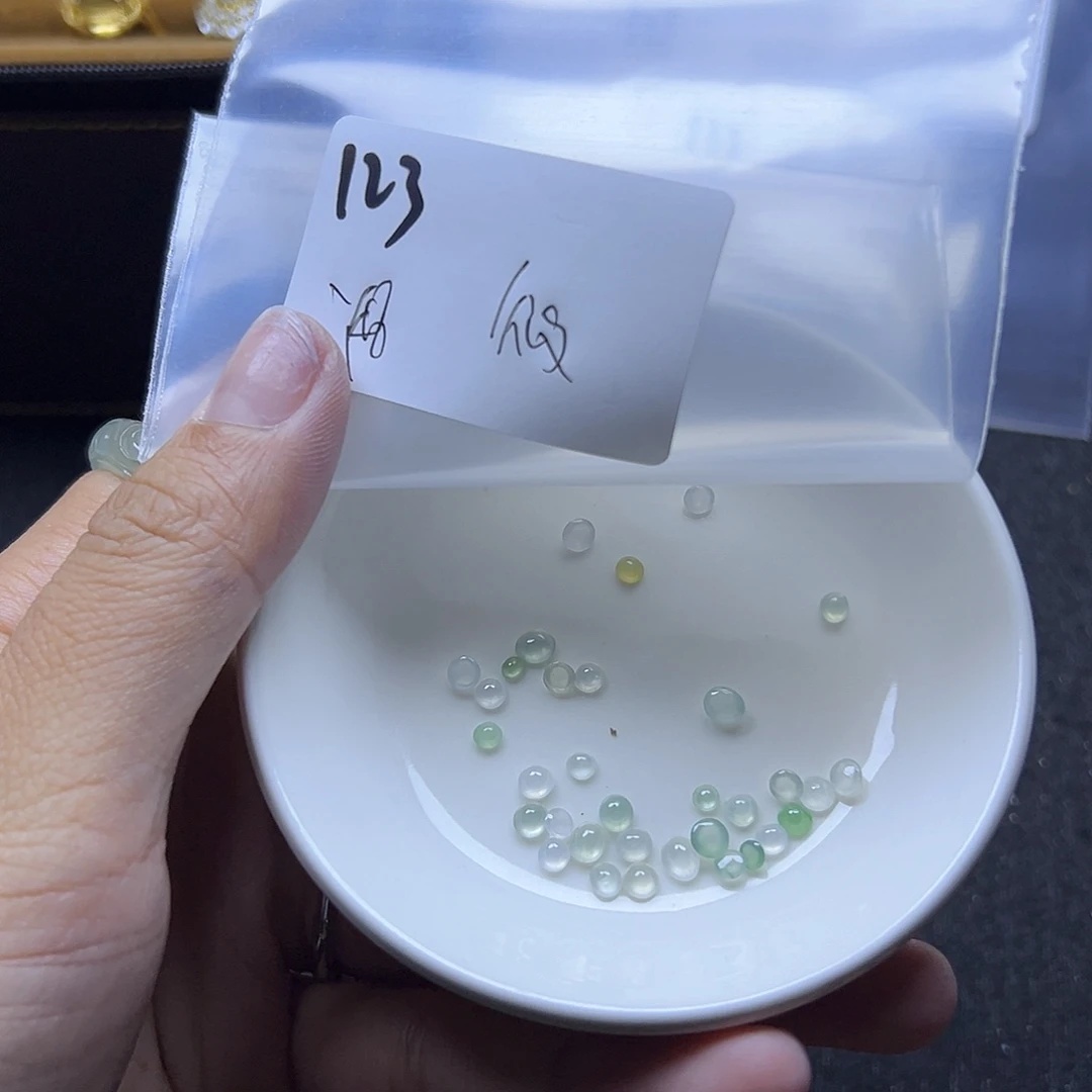 微***号翡翠散珠翡翠裸石
