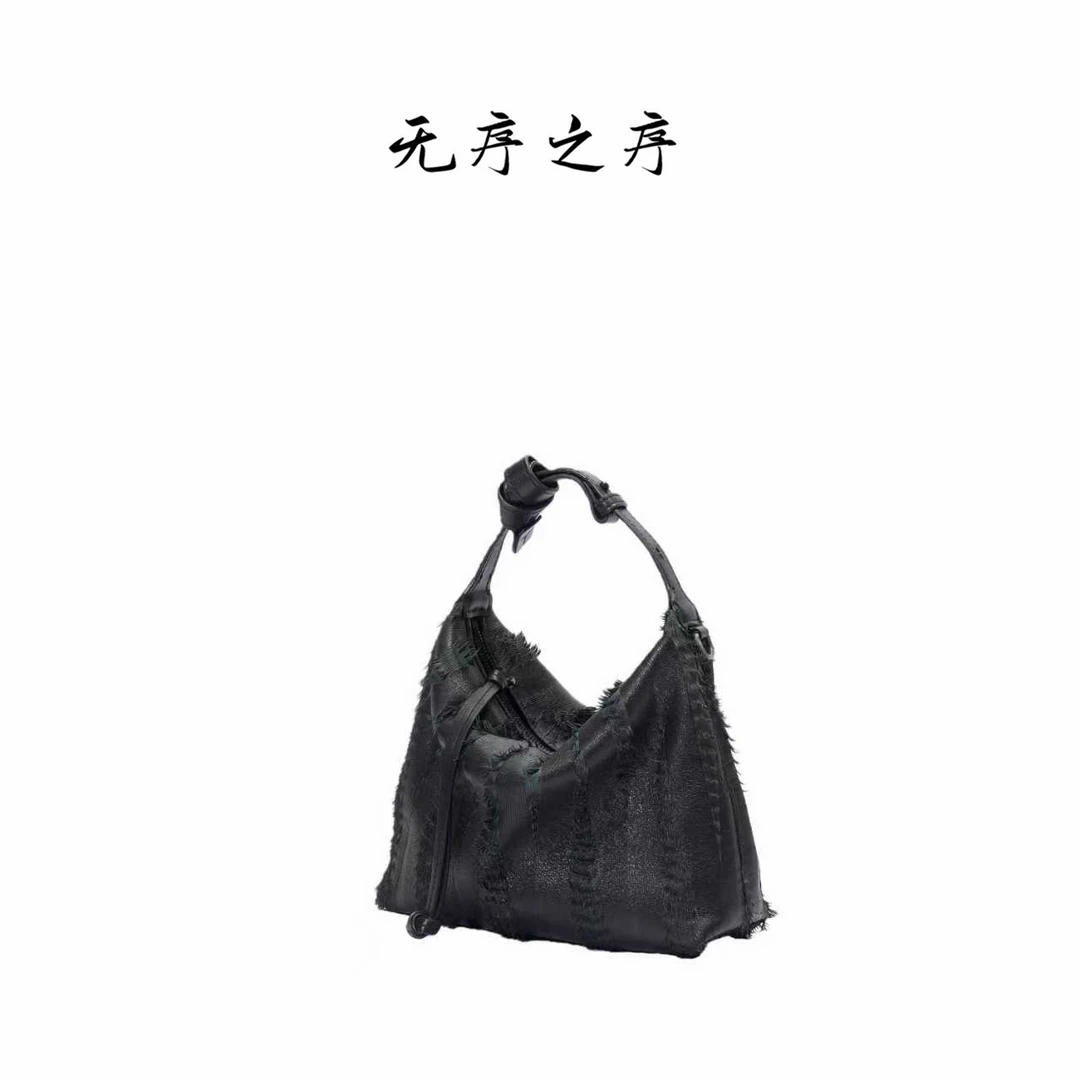 新品原创小众设计重手工款托特高级潮流精致百搭斜挎牛皮包231012