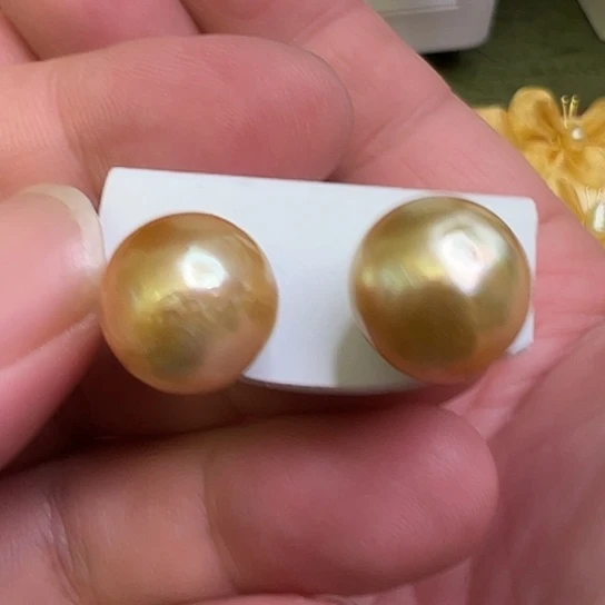 皮***卡海水珍珠银S925镶嵌耳饰