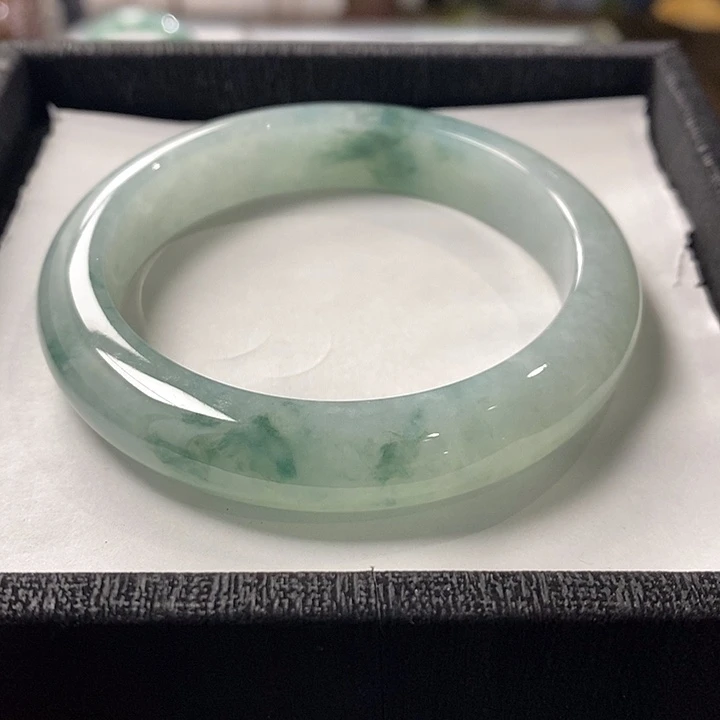 翡翠未镶嵌手镯翡翠玉镯