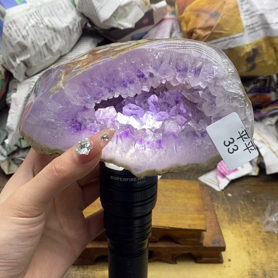 紫晶乌拉圭未镶嵌