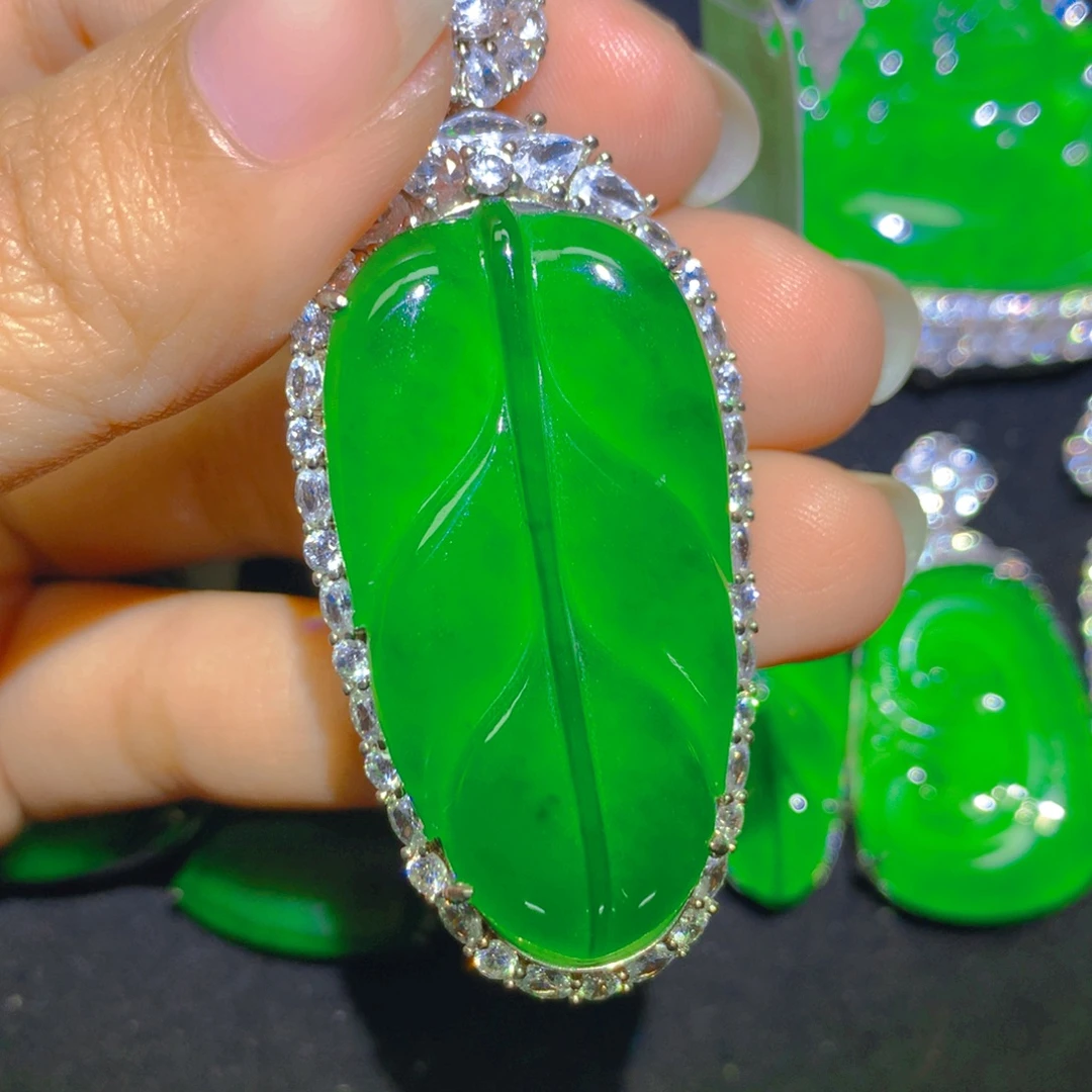 翡翠银S925镶嵌颈饰