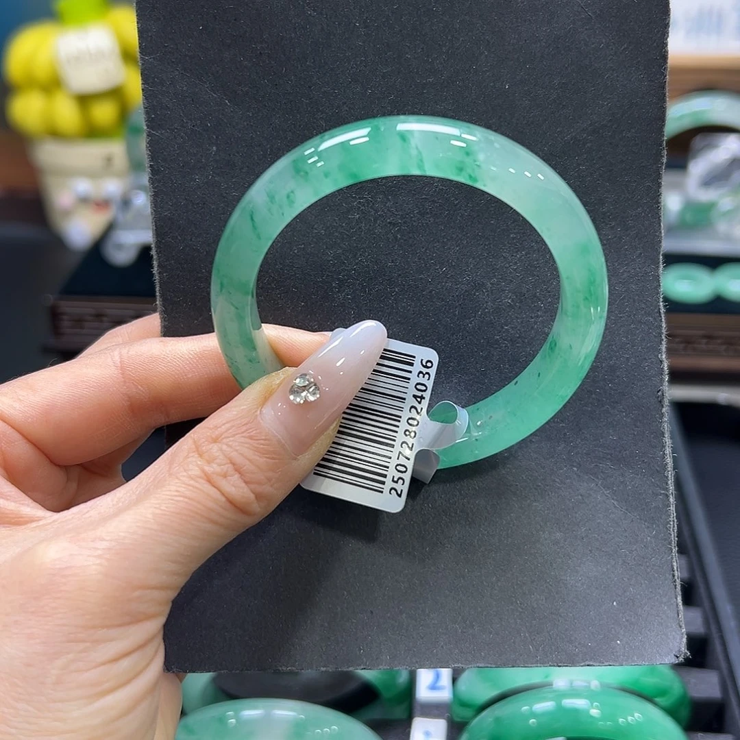 石英质玉（非洲翠）未镶嵌手镯53-54