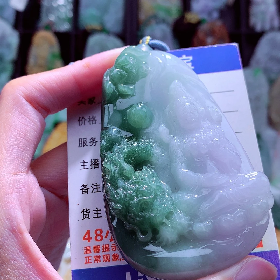 颈饰未镶嵌翡翠天然