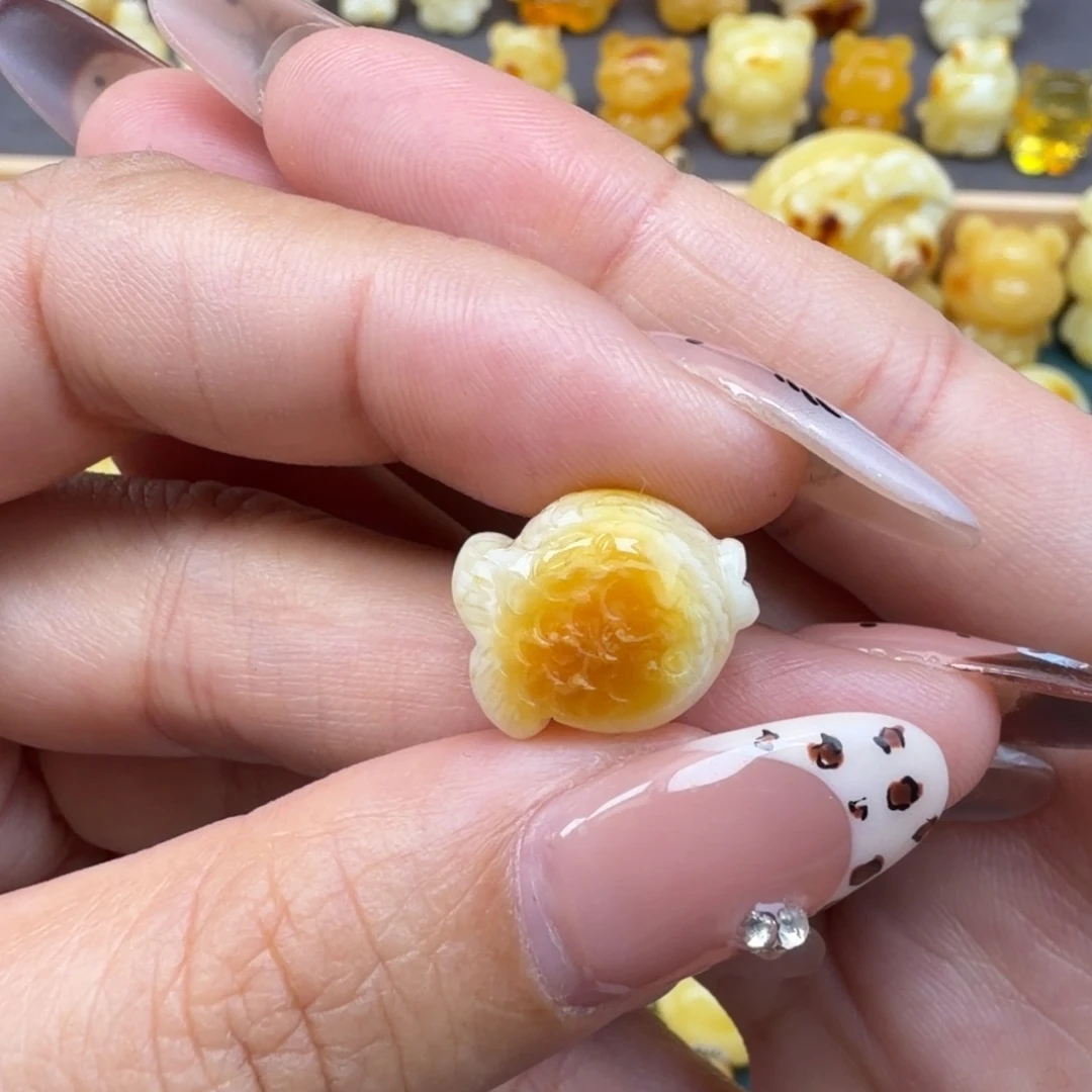 琥珀未镶嵌裸石蜜蜡