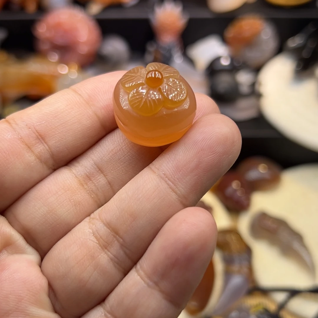 玛瑙/玉髓未镶嵌手玩摆件