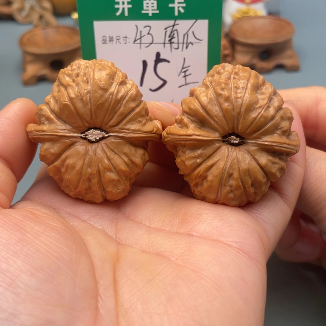 桃核把件文玩核桃