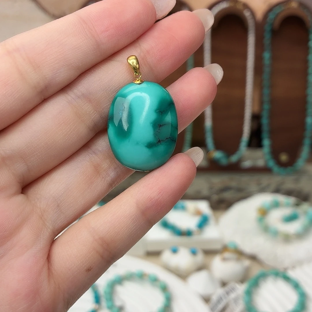 18K金镶嵌绿松石吊坠(不含链)