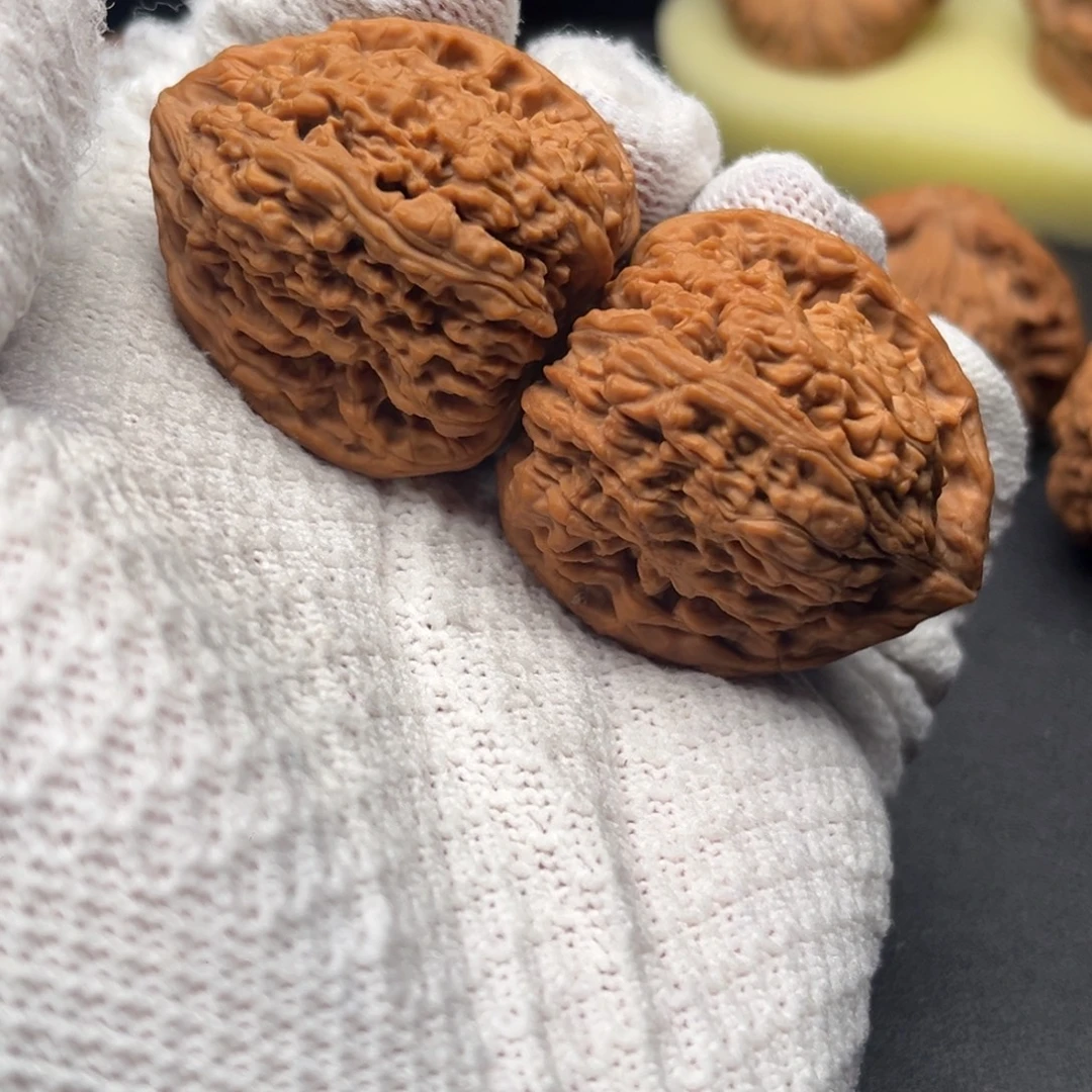 L***.文玩核桃吊坠南疆