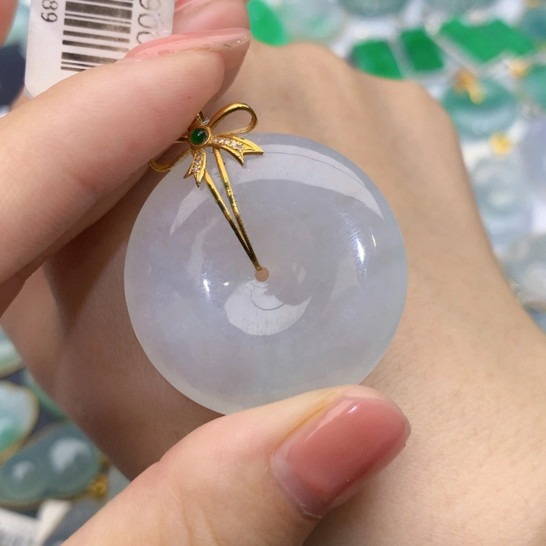 翡翠颈饰18K金镶嵌扣子