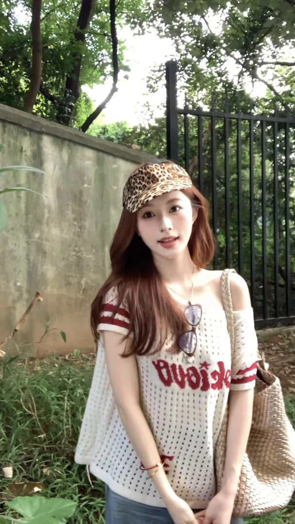 【CHUN】美式复古镂空斜肩慵懒短袖小衫针织衫