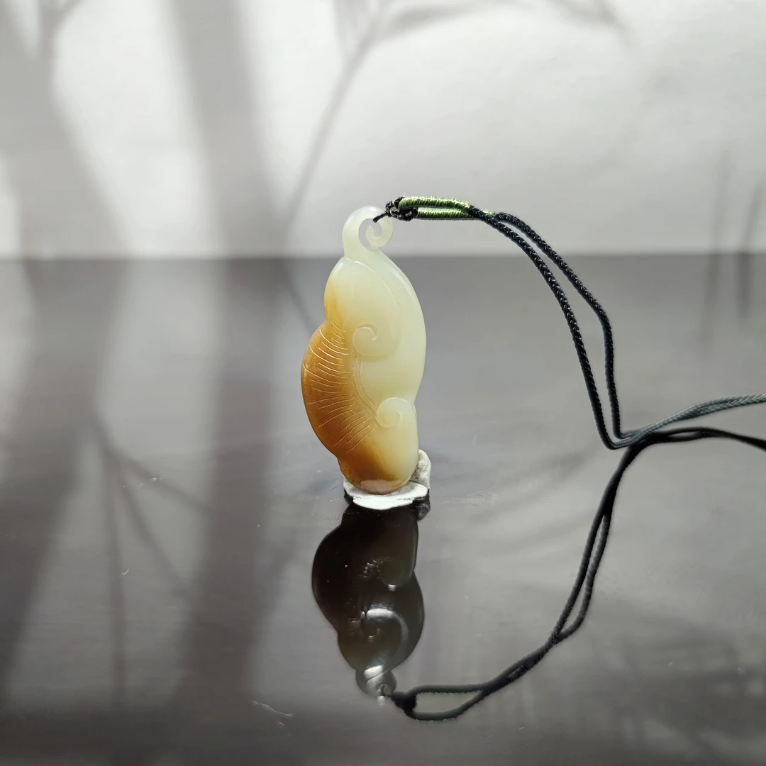 J和田玉如意吊坠5086