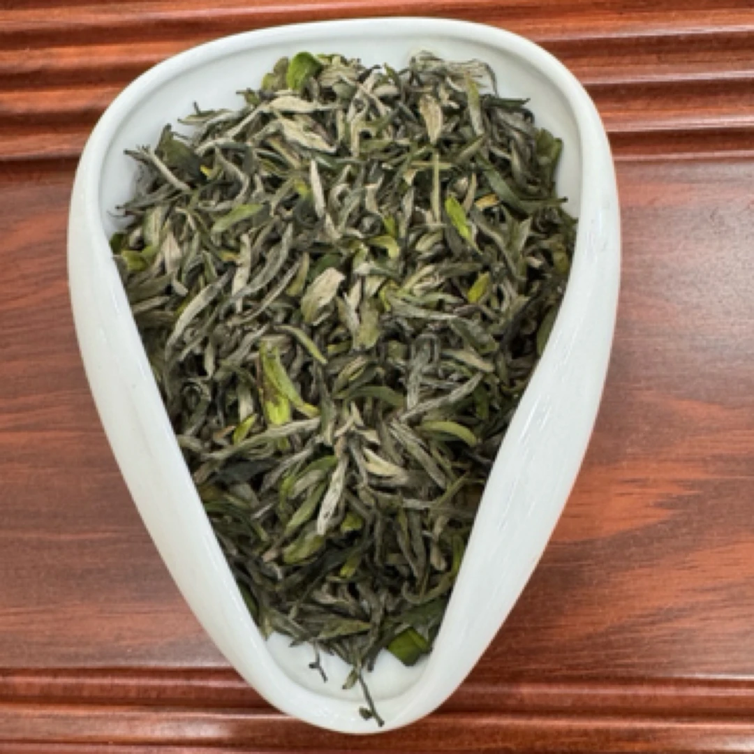 【明前片片茶】2025年正宗信阳毛尖明前新茶回甘持久