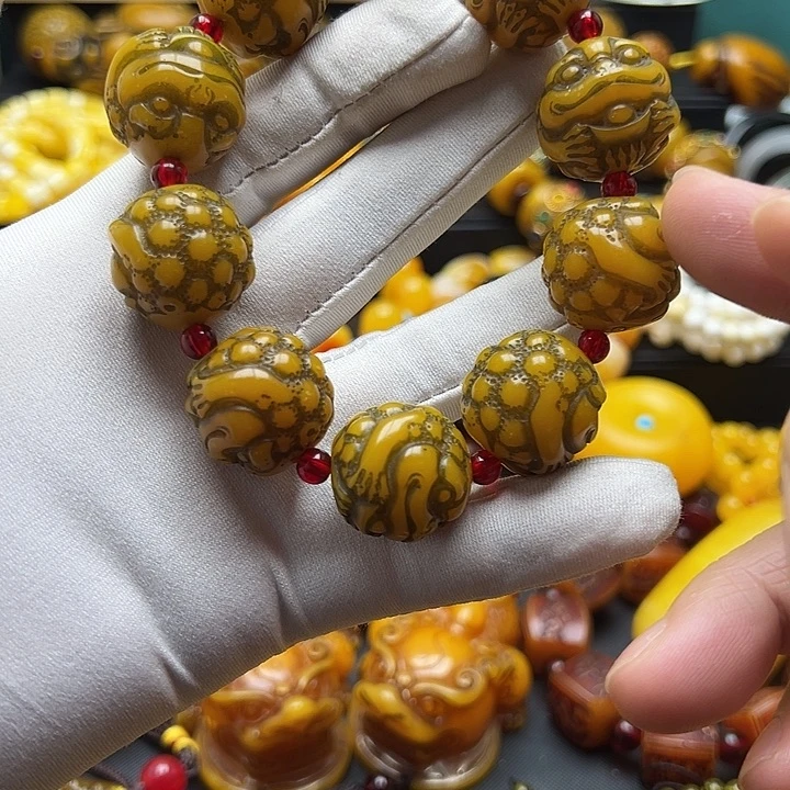 蜜蜡未镶嵌颈饰蜜蜡