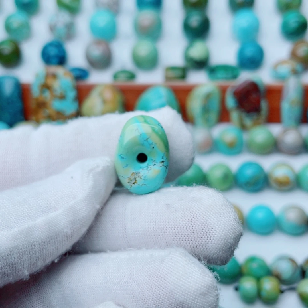 未镶嵌绿松石珠宝奇石