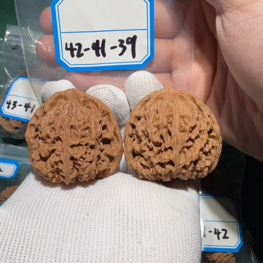 吊坠文玩核桃南疆19